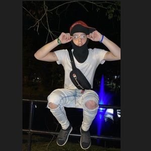 Meet your Posher, Jay